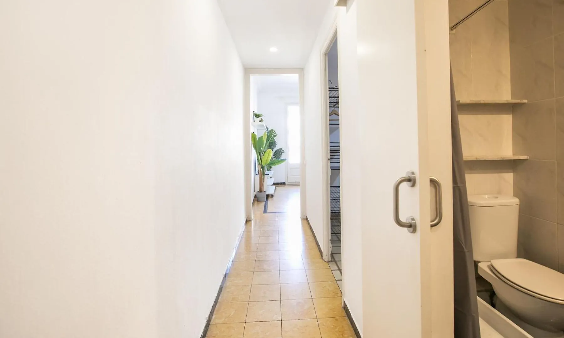 31Abpar1110 - Apartment In Paralelo Barcelone 0*,  Espagne